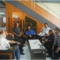 Sejumlah anggota DPRD Kabupaten Kuningan berdiskusi    seputar hasil reses yang sudah dilakukan di masing-masing Daerah  Pemilihan   anggota dewan
